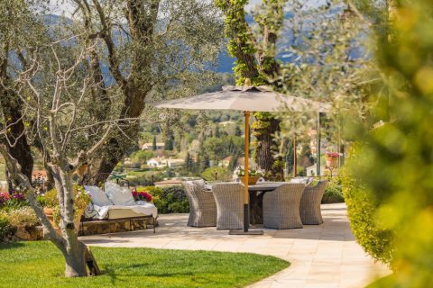 4 bedrooms Villa in Valbonne, France No. 69066 12