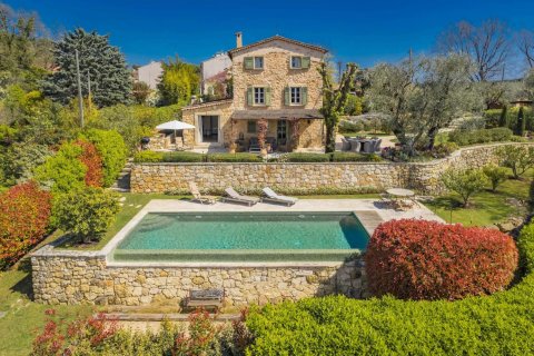 4 bedrooms Villa in Valbonne, France No. 69066 1