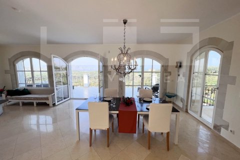 6 bedrooms Villa in Crete, Greece No. 24402 5