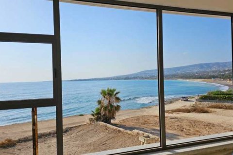 5 bedrooms Villa in Kissonerga, Cyprus No. 84374 12