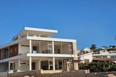 5 bedrooms Villa in Kissonerga, Cyprus No. 84374 1