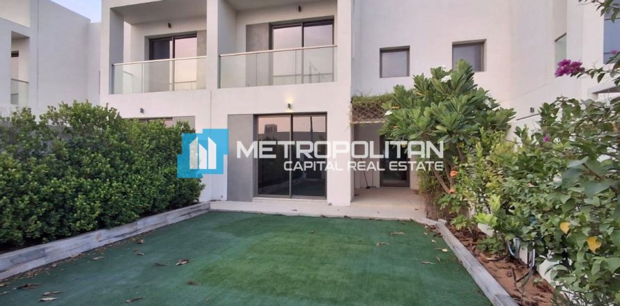 2 bedrooms Townhouse in Darna, Vietnam No. 98384