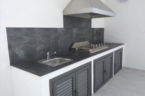 6 bedrooms Villa in Limassol, Cyprus No. 106037 12