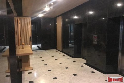 2 bedrooms Apartment in Bangkok, Thailand No. 96835 2