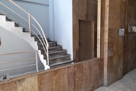 268m² Commercial property in Thessaloniki, Greece No. 109490 3