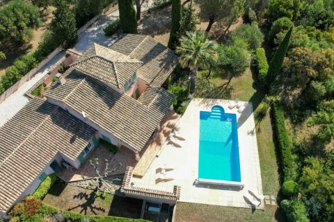 4 bedrooms Villa in Le Plan-de-la-Tour, France No. 69012 13