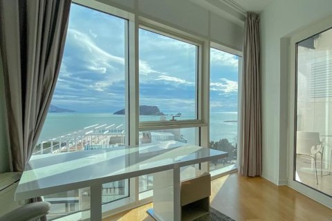 2 bedrooms Apartment in Budva, Montenegro No. 104734 17