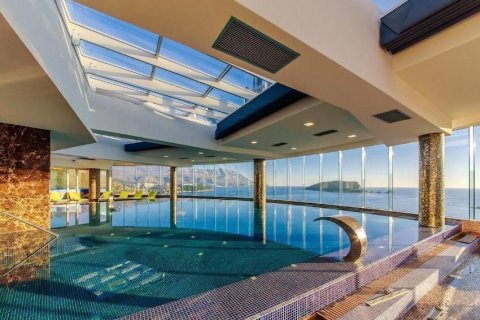 2 bedrooms Apartment in Budva, Montenegro No. 104734 3