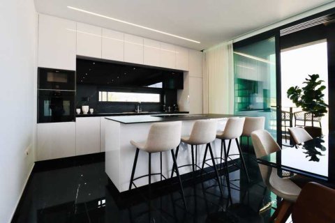 3 bedrooms Penthouse in Mesa Geitonia, Cyprus No. 43144 5