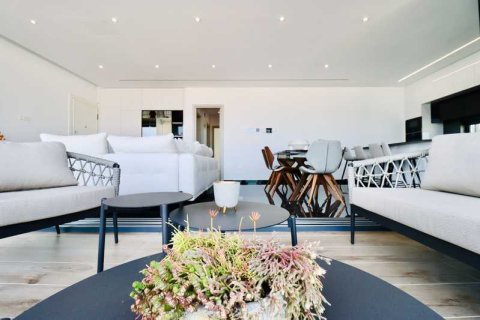 3 bedrooms Penthouse in Mesa Geitonia, Cyprus No. 43144 6