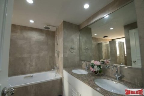 3 bedrooms Apartment in Bangkok, Thailand No. 98129 10