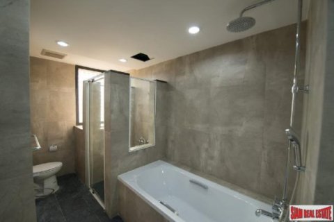 3 bedrooms Apartment in Bangkok, Thailand No. 98129 6