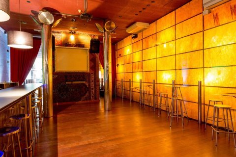 155m² Commercial property in Barcelona, Spain No. 99174