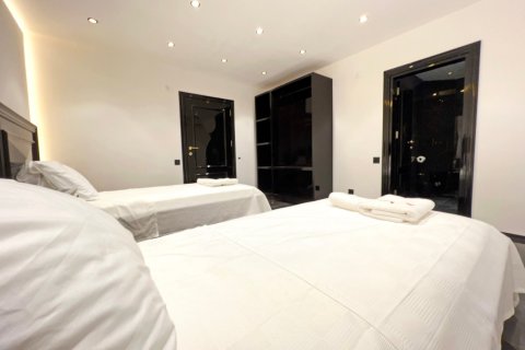 4 bedrooms Villa in Lien Chieu, Vietnam No. 14366 7