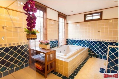 6 bedrooms Villa in Rawai, Thailand No. 95708 10