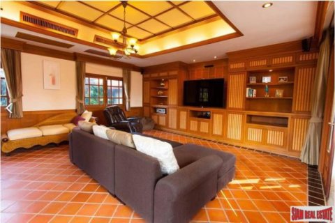 6 bedrooms Villa in Rawai, Thailand No. 95708 14