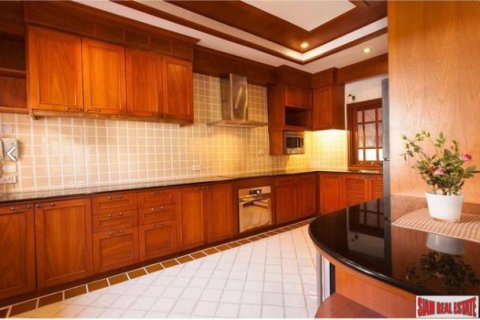 6 bedrooms Villa in Rawai, Thailand No. 95708 15
