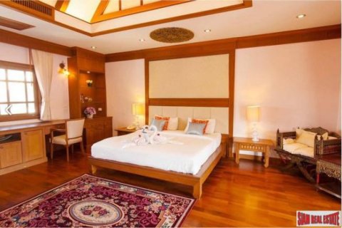 6 bedrooms Villa in Rawai, Thailand No. 95708 9