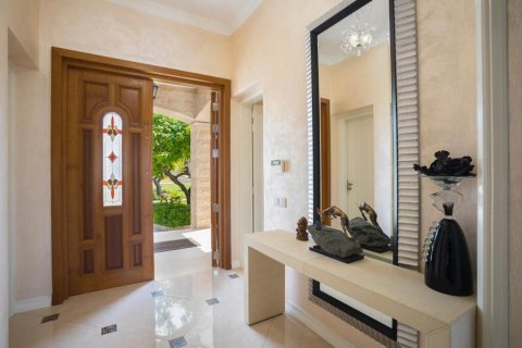 5 bedrooms Villa in Paphos, Cyprus No. 106965