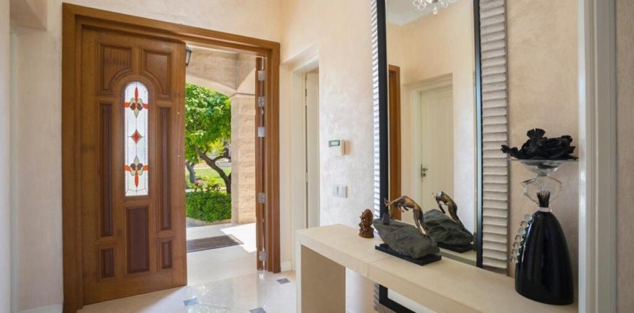 5 chambres Villa à Paphos, Cyprus No. 106965