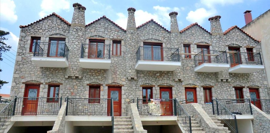 3 bedrooms Maisonette in Arcadia, Greece No. 60326