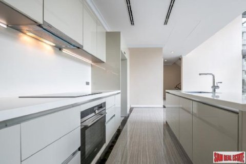 3 bedrooms Villa in Bangkok, Thailand No. 96040 6