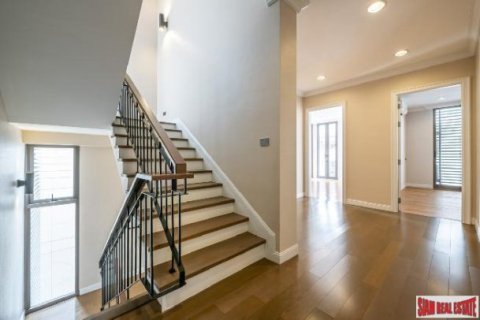 3 bedrooms Villa in Bangkok, Thailand No. 96040 19