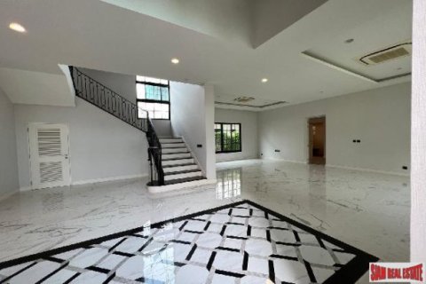 5 chambres House à Suan Luang, Thailand No. 97050 22
