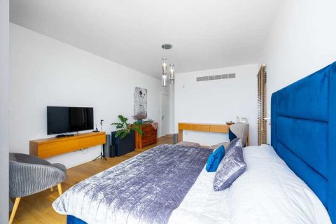 5 bedrooms House in Chloraka, Cyprus No. 40336 14