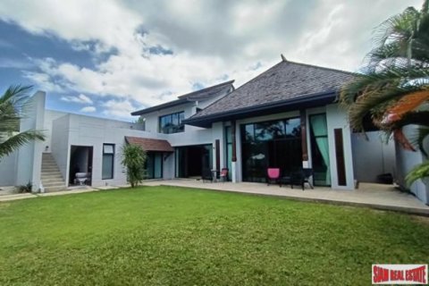3 bedrooms Villa in Phuket, Thailand No. 96684 1