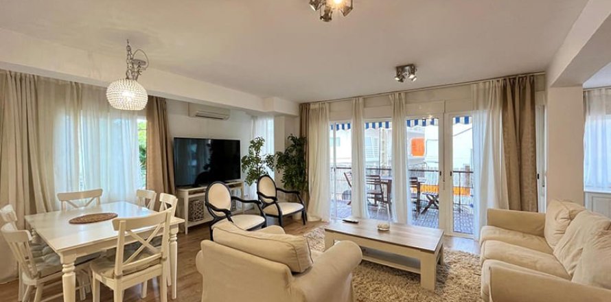 3 bedrooms Apartment on the Mallorca, Spain No. 117342