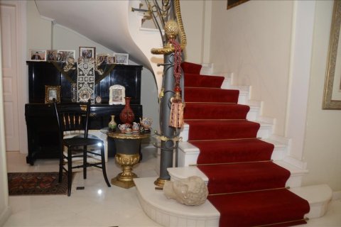 9 dormitorios Villa en Loutraki, Greece No. 49711 1