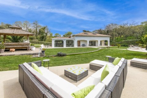 5 dormitorios Villa en Opio, France No. 99310 4