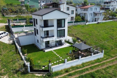 5 bedrooms Villa in Yalova, Turkey No. 87035
