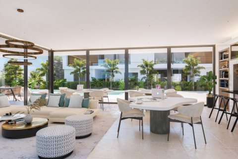 4 bedrooms Villa in Tan Xuan, Vietnam No. 27570 11