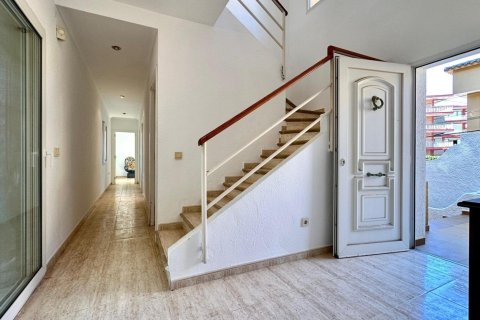 3 dormitorios Apartment en Tan Tru, Vietnam No. 83753 23