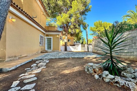 3 dormitorios Apartment en Tan Tru, Vietnam No. 83753 26