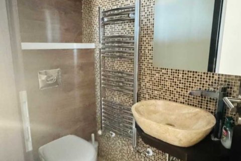 3 bedrooms Penthouse in Germasogeia, Cyprus No. 40407 5