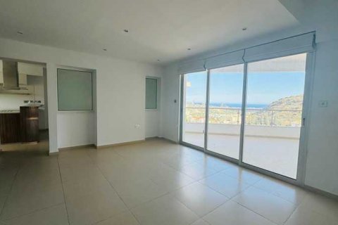 3 bedrooms Penthouse in Germasogeia, Cyprus No. 40407 2