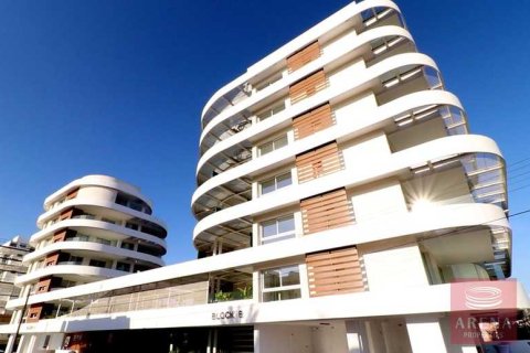 2 bedrooms Apartment in Larnaca, Cyprus No. 80075 2