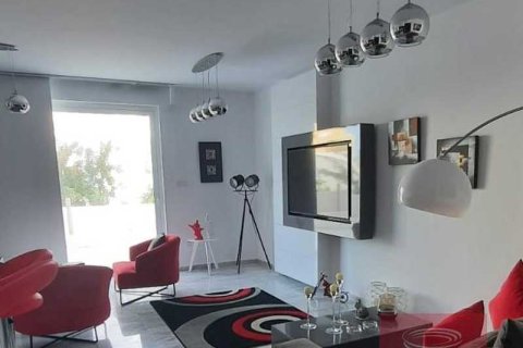 2 bedrooms Apartment in Larnaca, Cyprus No. 80075 9