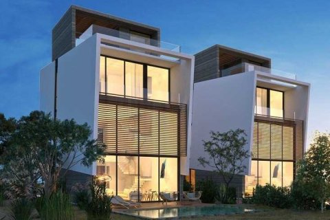 4 bedrooms House in Paphos, Cyprus No. 101116 1