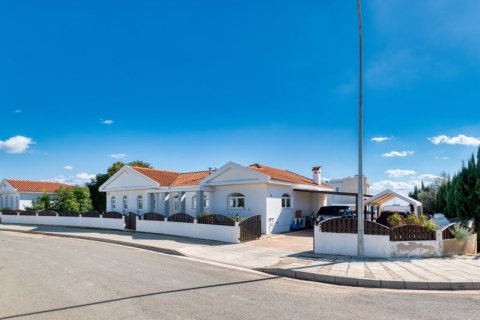 4 bedrooms Bungalow in Ayia Napa, Cyprus No. 36919 21