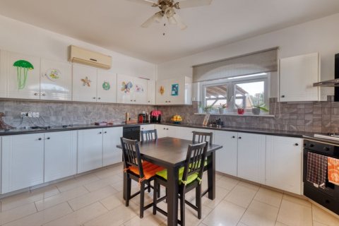 4 bedrooms Bungalow in Ayia Napa, Cyprus No. 36919 6