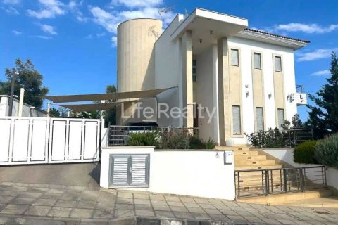 5 bedrooms House in Agios Tychonas, Cyprus No. 70994 1