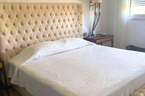 5 bedrooms House in Agios Tychonas, Cyprus No. 70994 6