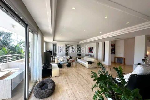 5 bedrooms House in Agios Tychonas, Cyprus No. 70994 3