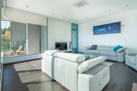 3 bedrooms Villa in Kavach, Montenegro No. 66901 12