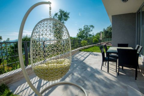 3 bedrooms Villa in Kavach, Montenegro No. 66901 9