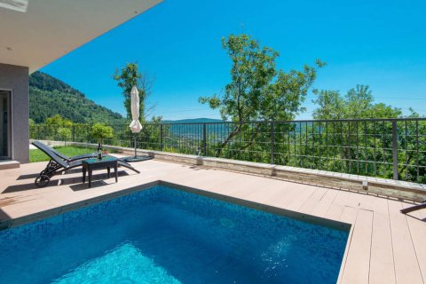 3 bedrooms Villa in Kavach, Montenegro No. 66901 4